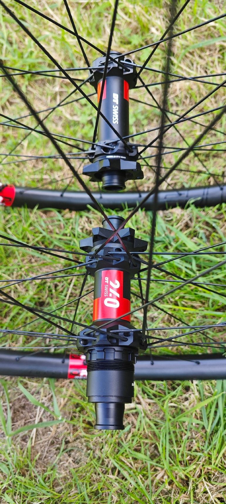Used Dt Swiss Nextie Omega Supreme 2026 bike — image 3 of 10