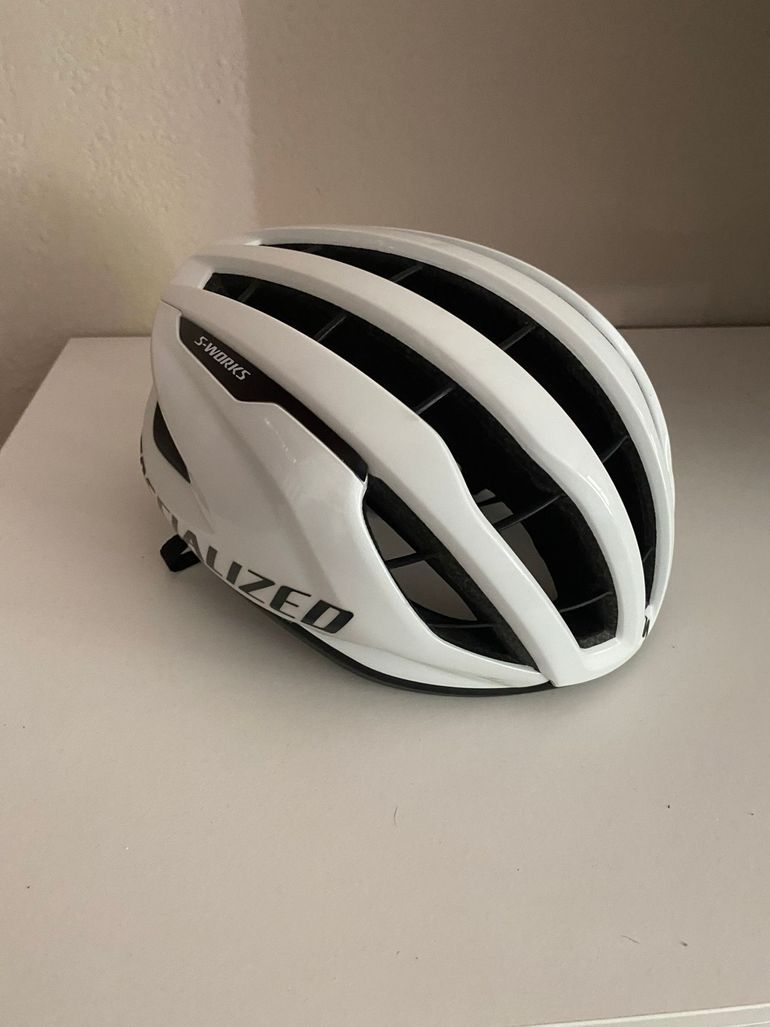 Used Specialized prevail 3 bike — image 1 of 5