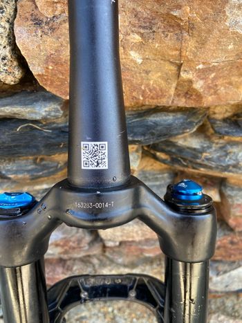 Fox Racing 32 Performance SC 29" 100mm Fork bike d'occasion — image 2 sur 2