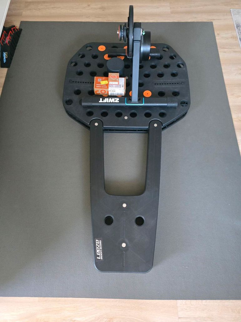 Zwift Hub & Leeze Boomboard bike de segunda mano — imagen 1 de 3