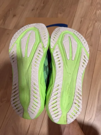 Asics Novablast 5 bike usato — immagine 5 di 5