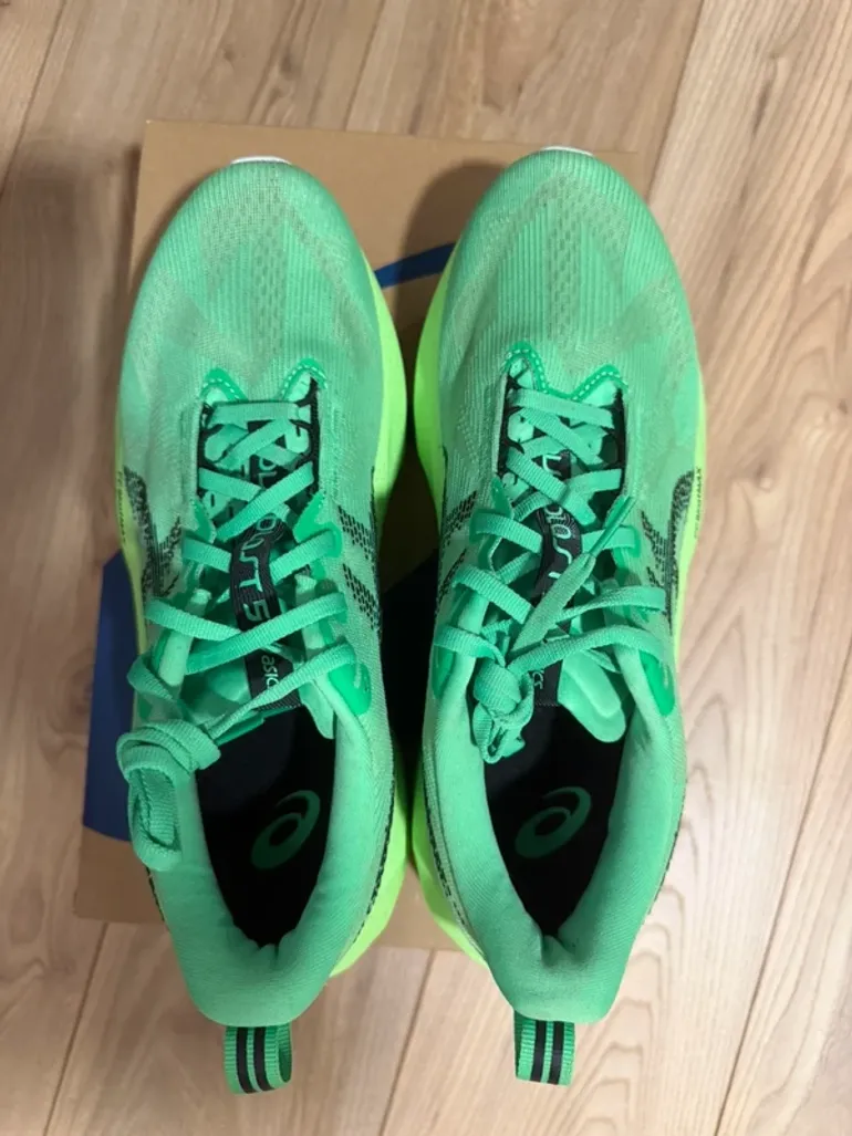 Asics Novablast 5 bike usato — immagine 3 di 5