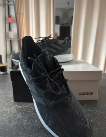 Gebrauchtes Adidas Running Shoes size 44 bike — Bild 3 von 5