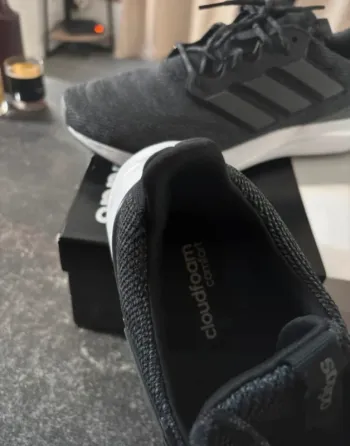Gebrauchtes Adidas Running Shoes size 44 bike — Bild 4 von 5