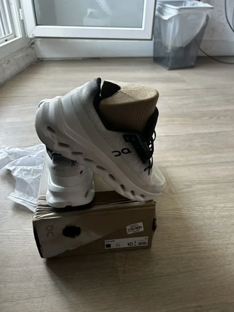Gebrauchtes On Running shoes size 44 bike — Bild 5 von 5