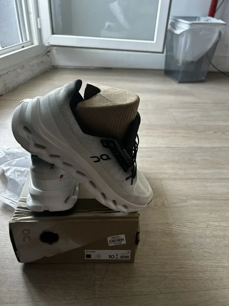 Gebrauchtes On Running shoes size 44 bike — Bild 2 von 5