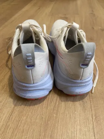 Tweedehands Asics Kayano 32 Tokyo bike — afbeelding 4 van 7