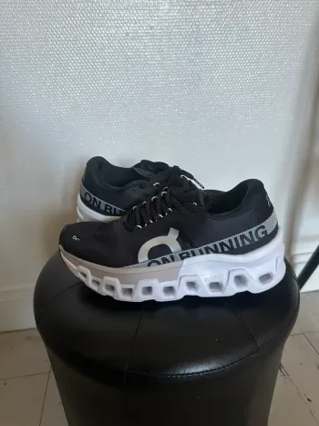 Gebrauchtes On Running Cloud bike