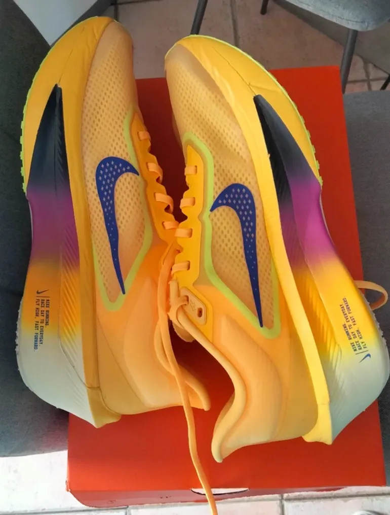 Käytetty Nike Zoom Fly bike — kuva 1 / 6