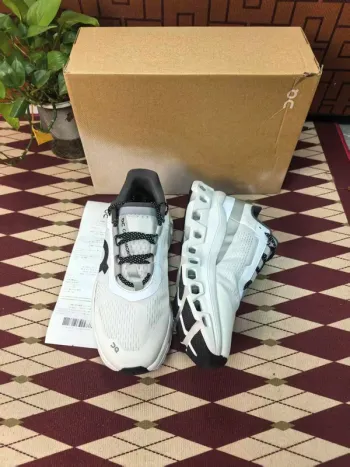 Použité On Running Shoes bike — obrázek 7 z 8