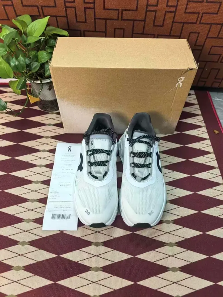 Použité On Running Shoes bike — obrázek 4 z 8