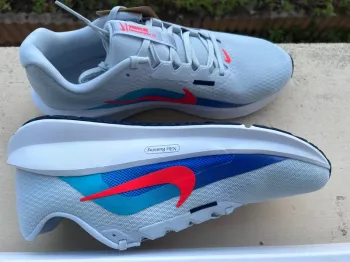 Nike Downshifter 13 bike usato — immagine 4 di 4