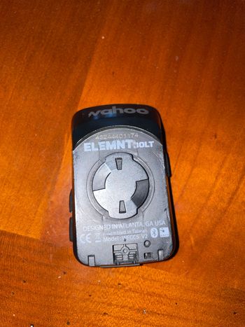 Used Wahoo ELEMNT BOLT v2 GPS Cycling Computer 2025 bike — image 2 of 2