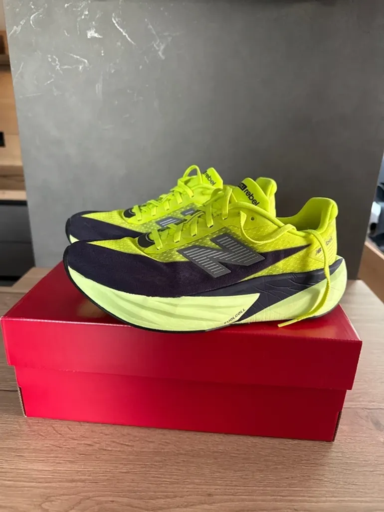 New Balance FuelCell Rebel v5 bike de segunda mano — imagen 5 de 7