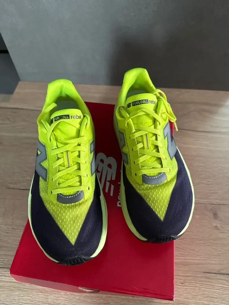 New Balance FuelCell Rebel v5 bike de segunda mano — imagen 6 de 7