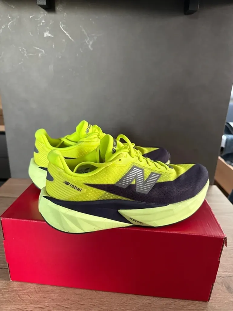 New Balance FuelCell Rebel v5 bike de segunda mano — imagen 3 de 7