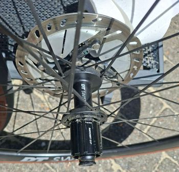 Used Dt Swiss ARC 1400 2026 bike — image 3 of 5