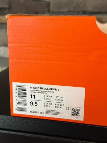 Used Other Revolution 8 bike — image 7 of 8