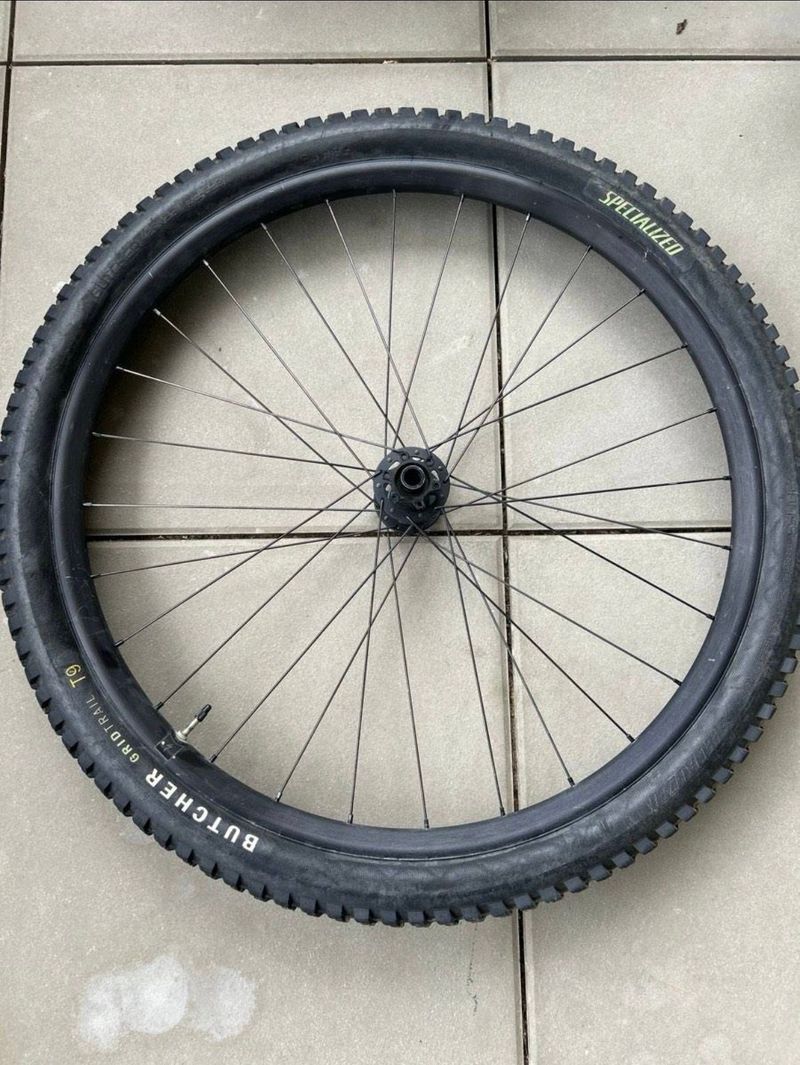 Used Specialized Status 160 2023 Wheels