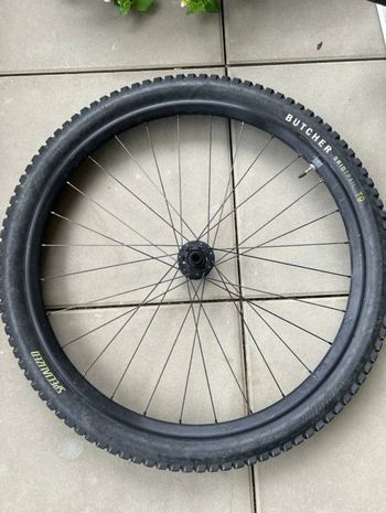 Used Specialized Status 160 2023 bike — image 2 of 3