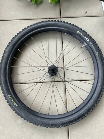 Used Specialized Status 160 2023 bike — image 2 of 3