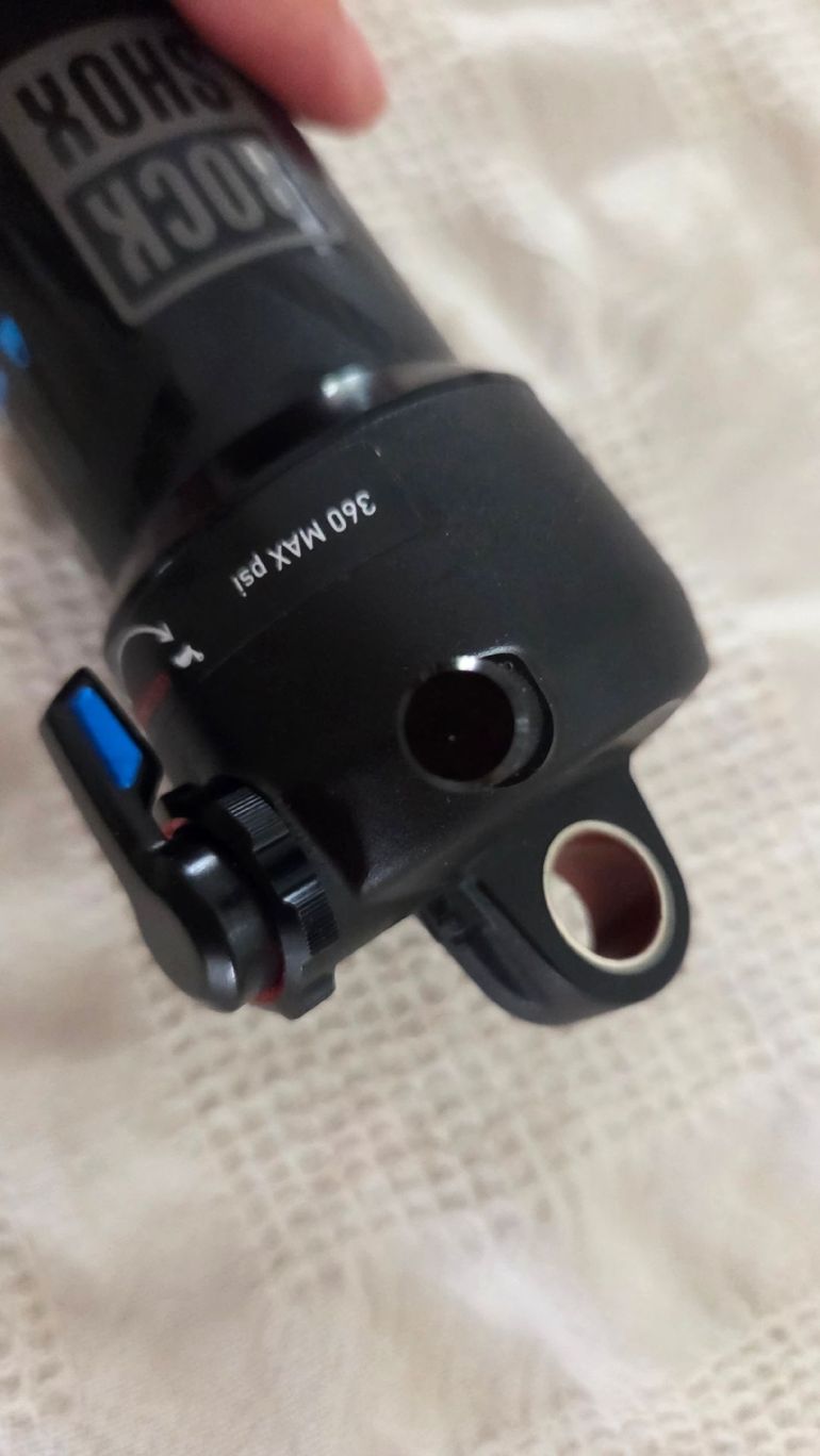 Used RockShox Deluxe Select+ bike — image 7 of 8