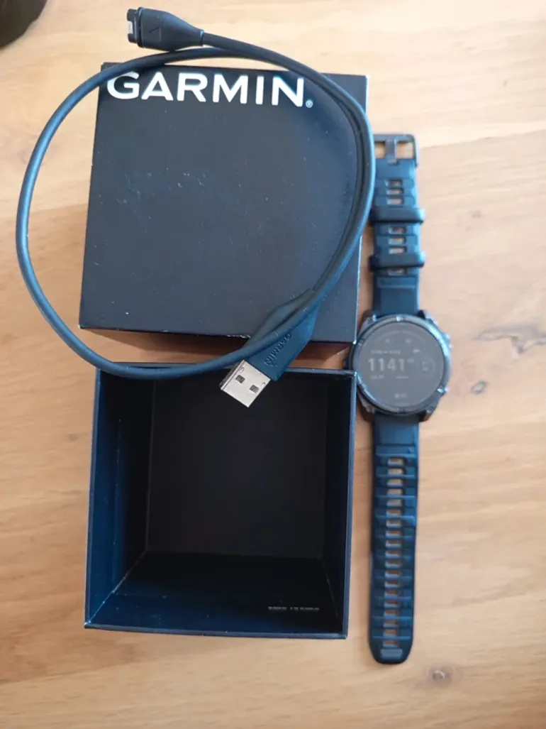 Brugt Garmin fenix 8 47mm bike — billede 1 af 3