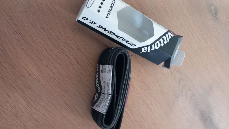 Used Vittoria corsa Graphene 2.0 23c 2026 bike — image 3 of 5