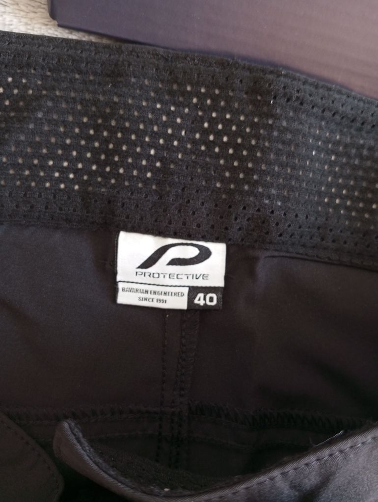 Protective P-Valley bike d'occasion — image 3 sur 6