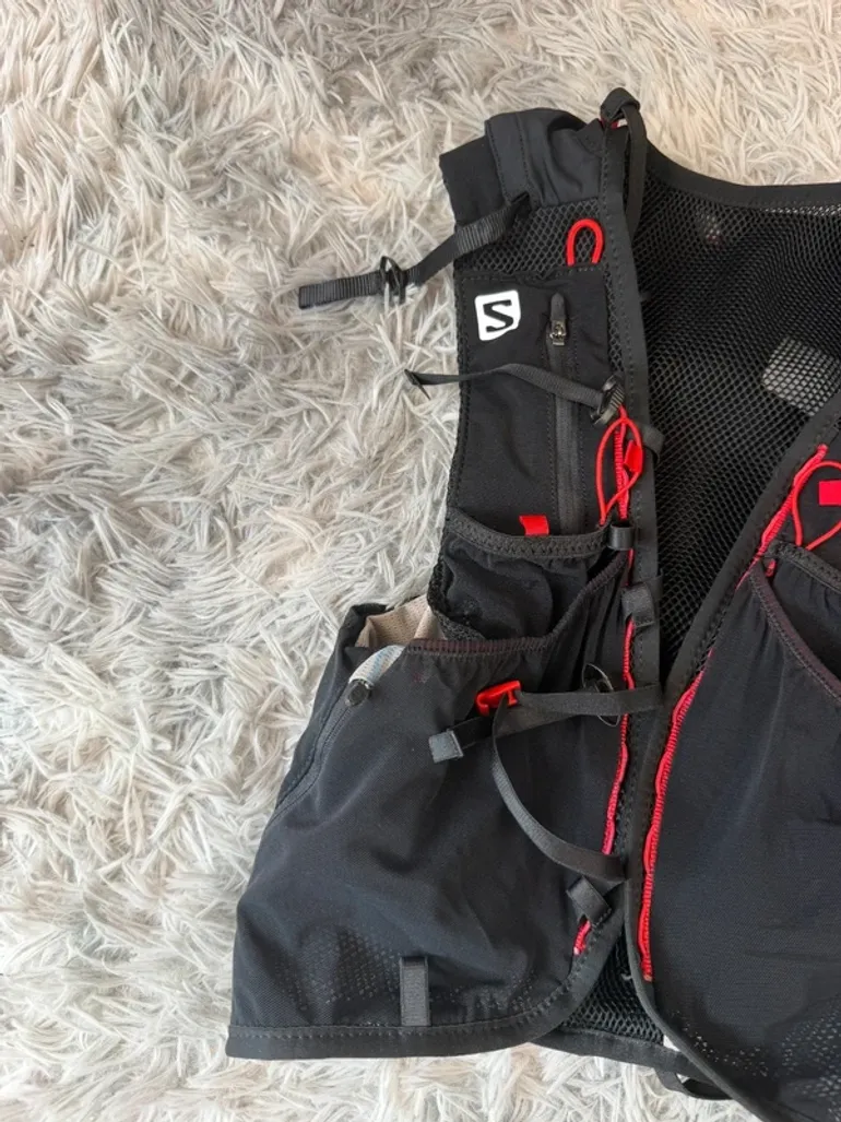 Used Salomon Running Hydration Vest XS/S bike — image 3 of 9