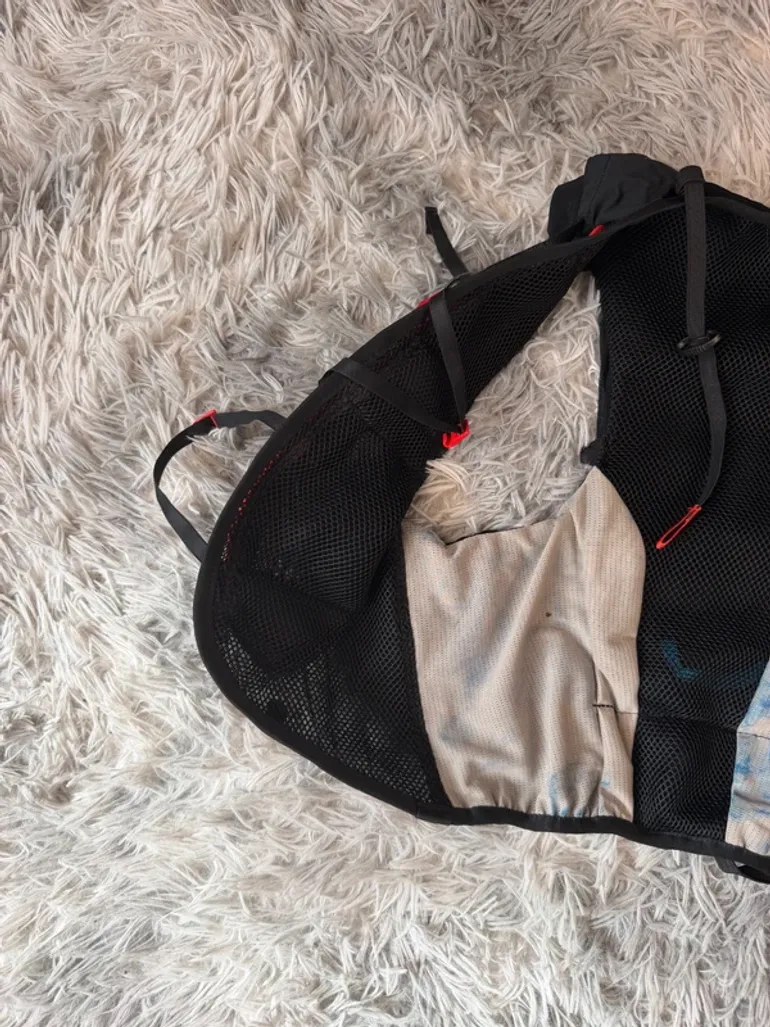Used Salomon Running Hydration Vest XS/S bike — image 7 of 9