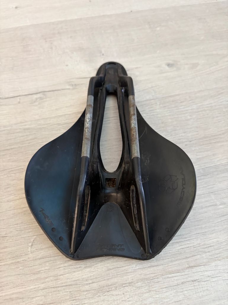 Selle Italia Novus Boost EVO Superflow Saddle bike d'occasion — image 4 sur 7