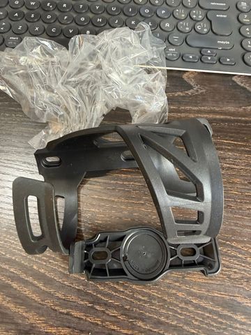 fosien Bottle Cage with AirTag space 2026 Cycling Accessories usato