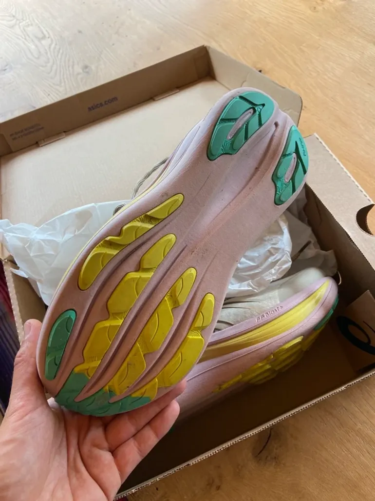 Tweedehands Asics Gel-Nimbus 28 TR bike — afbeelding 3 van 8