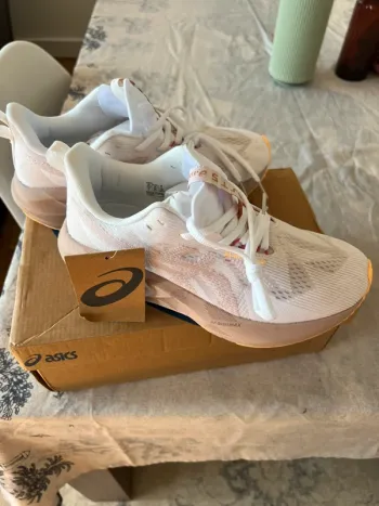 Asics Novablast 5 bike de segunda mano — imagen 3 de 7