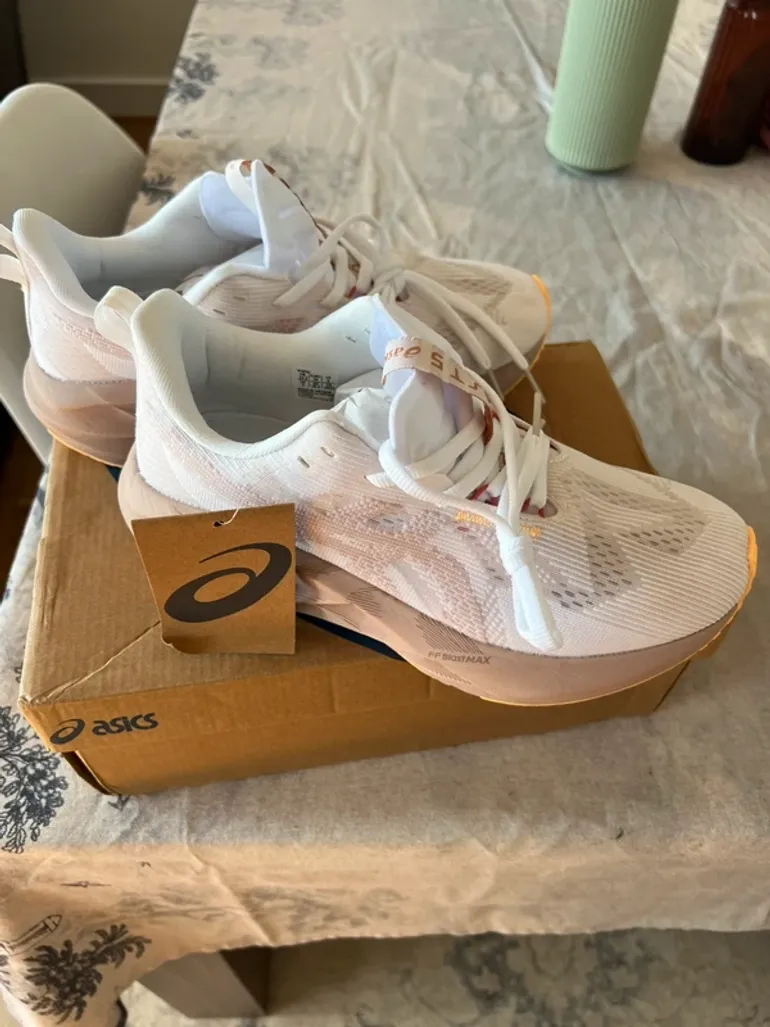 Asics Novablast 5 bike de segunda mano — imagen 3 de 7