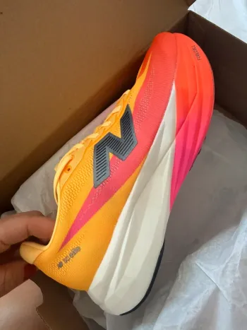 Gebrauchtes New Balance Elite bike — Bild 2 von 5