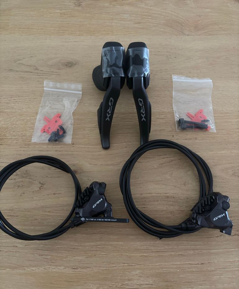 Shimano GRX RX825 12-speed Brake Set 2026 bike d'occasion — image 1 sur 5
