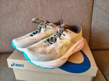 Gebrauchtes Asics Novablast 5 TR bike