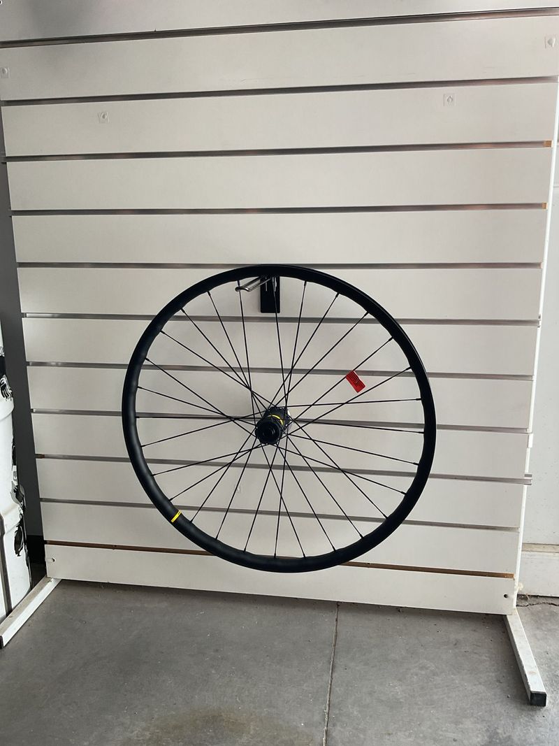 Mavic E-XA30 Elite 27, 5" Wheelset 2023 bike d'occasion — image 1 sur 7