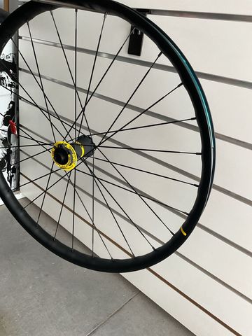 Mavic E-XA30 Elite 27, 5" Wheelset 2023 bike d'occasion — image 3 sur 7