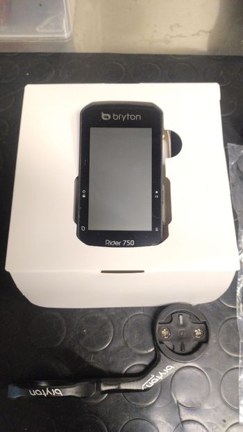 Tweedehands Bryton Rider 750 GPS Cycling Computer bike — afbeelding 2 van 4