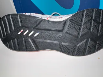 Used Hyper Gel Kan bike — image 2 of 6