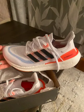 Adidas Ultraboost Light bike de segunda mano — imagen 6 de 12
