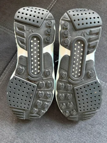 Adidas ZX22 Boost bike usato — immagine 7 di 7
