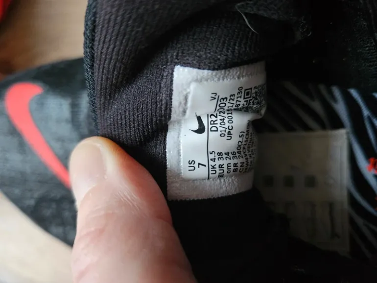 Použité Nike ZoomX Invincible Run 3 bike — obrázek 7 z 8