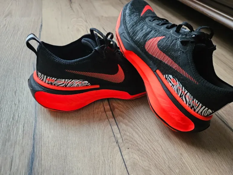 Použité Nike ZoomX Invincible Run 3 bike — obrázek 4 z 8