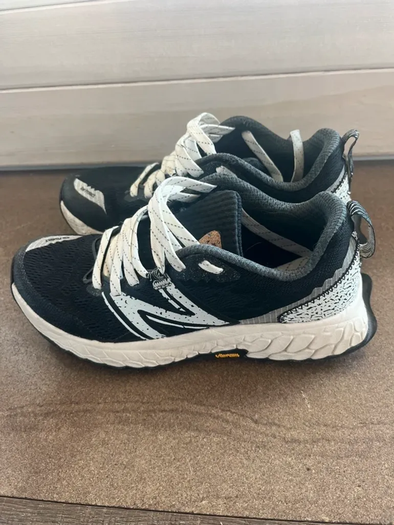 Tweedehands New Balance Fresh Foam X Hierro bike — afbeelding 2 van 5