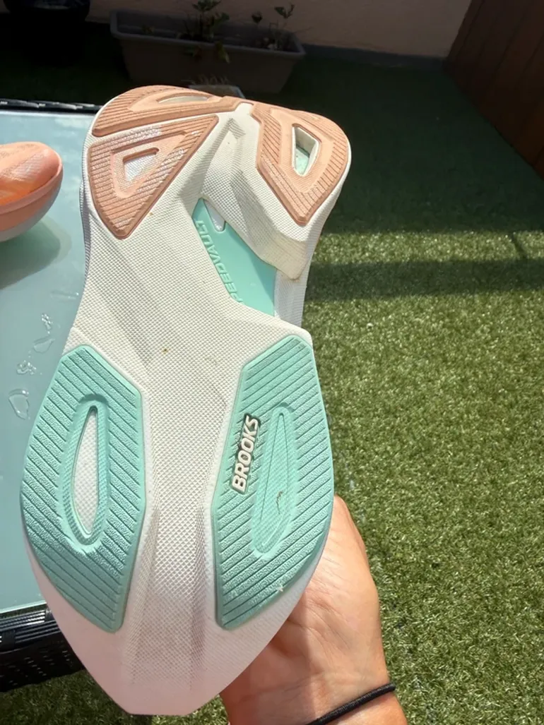 Brooks Hyperion max 3 bike d'occasion — image 3 sur 4