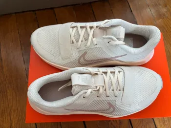 Nike Baskets de running bike usato — immagine 3 di 8